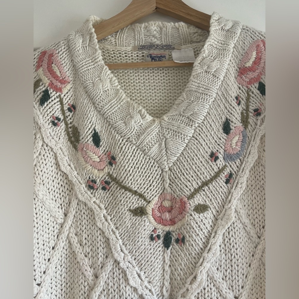Vintage Huntington Ridge Hand Knit Cottage Core Floral Sweater - M - Picture 4 of 6